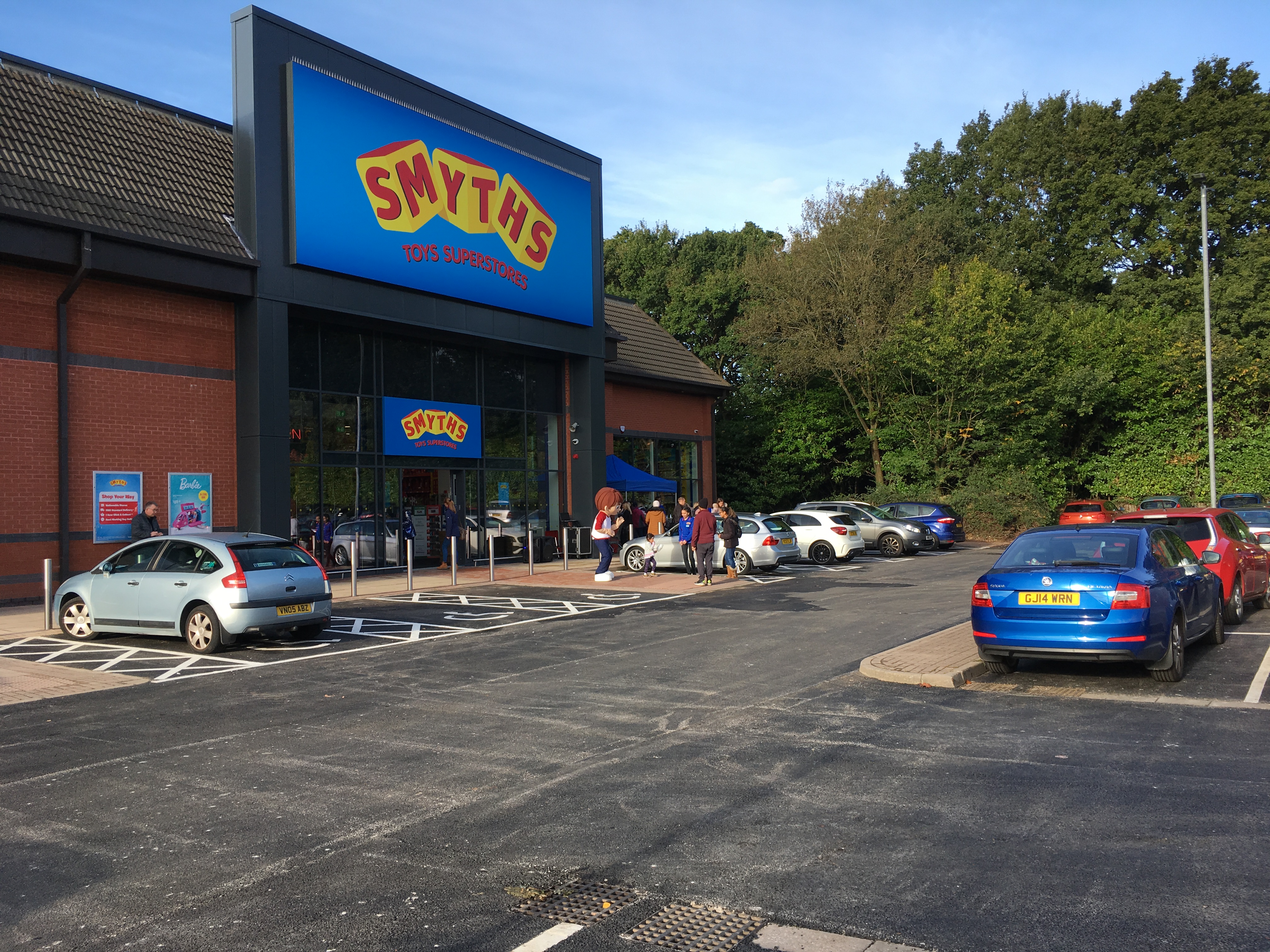 Smyths Toys move into former Toys R Us stores